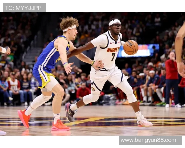 勇士与掘金激战至最后时刻麦考绝杀成比赛转折点