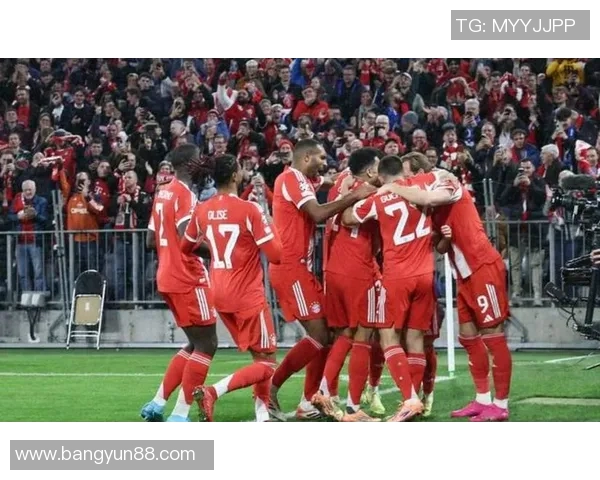 拜仁慕尼黑狂胜汉堡八球展现强大实力与团队默契