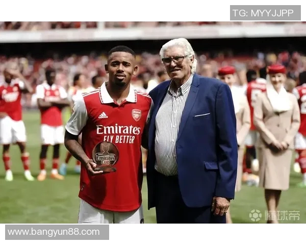 热苏斯的崛起之路：从青训小将到足坛明星的奋斗历程